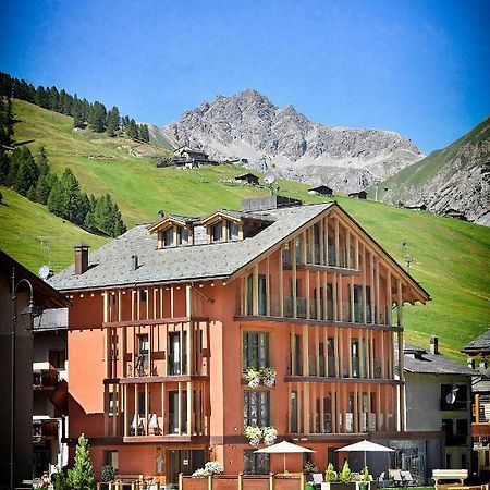 Hotel Roberta Alpine Livigno Buitenkant foto